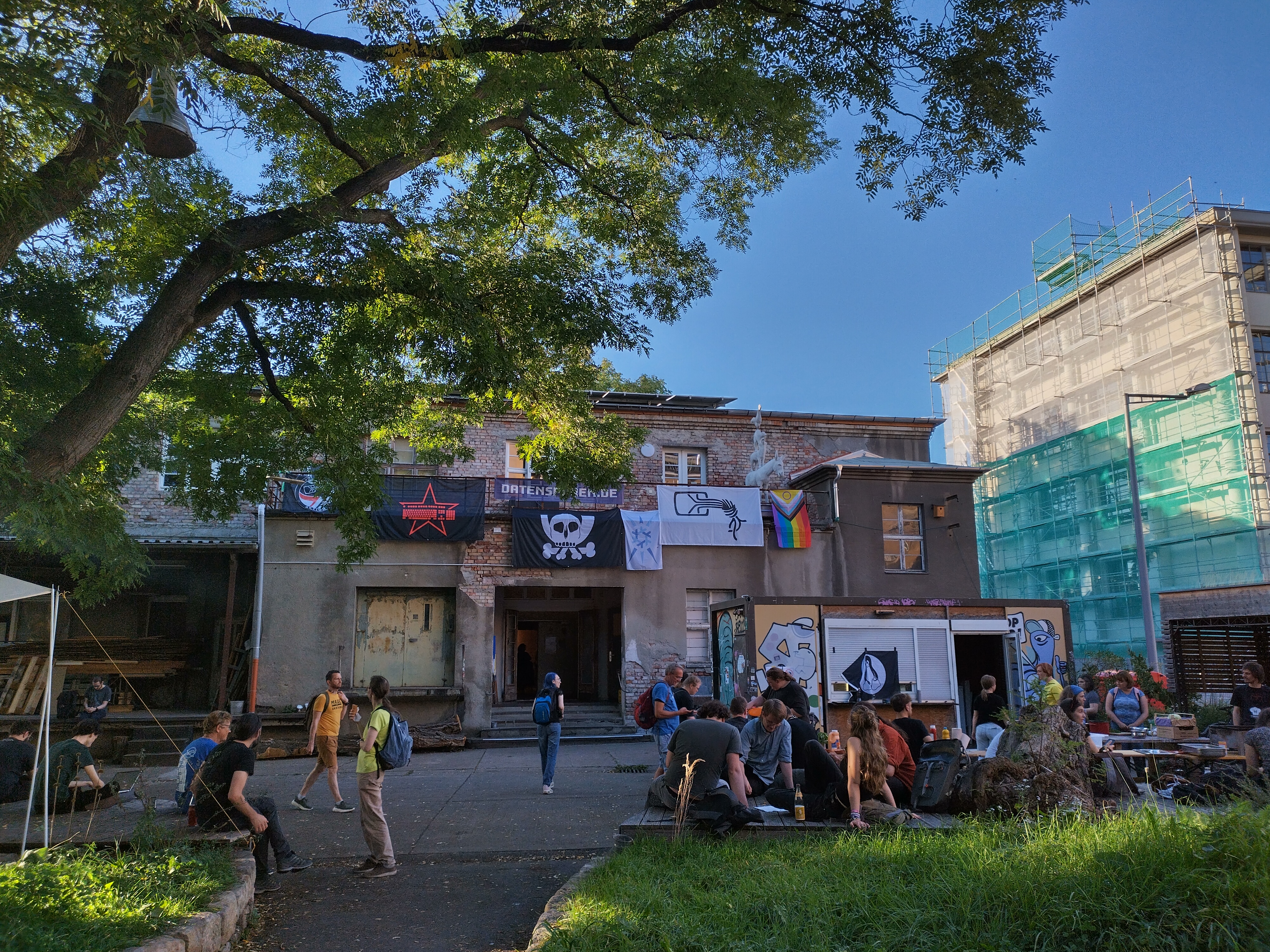 The setup at the *Youth Hacking Space*